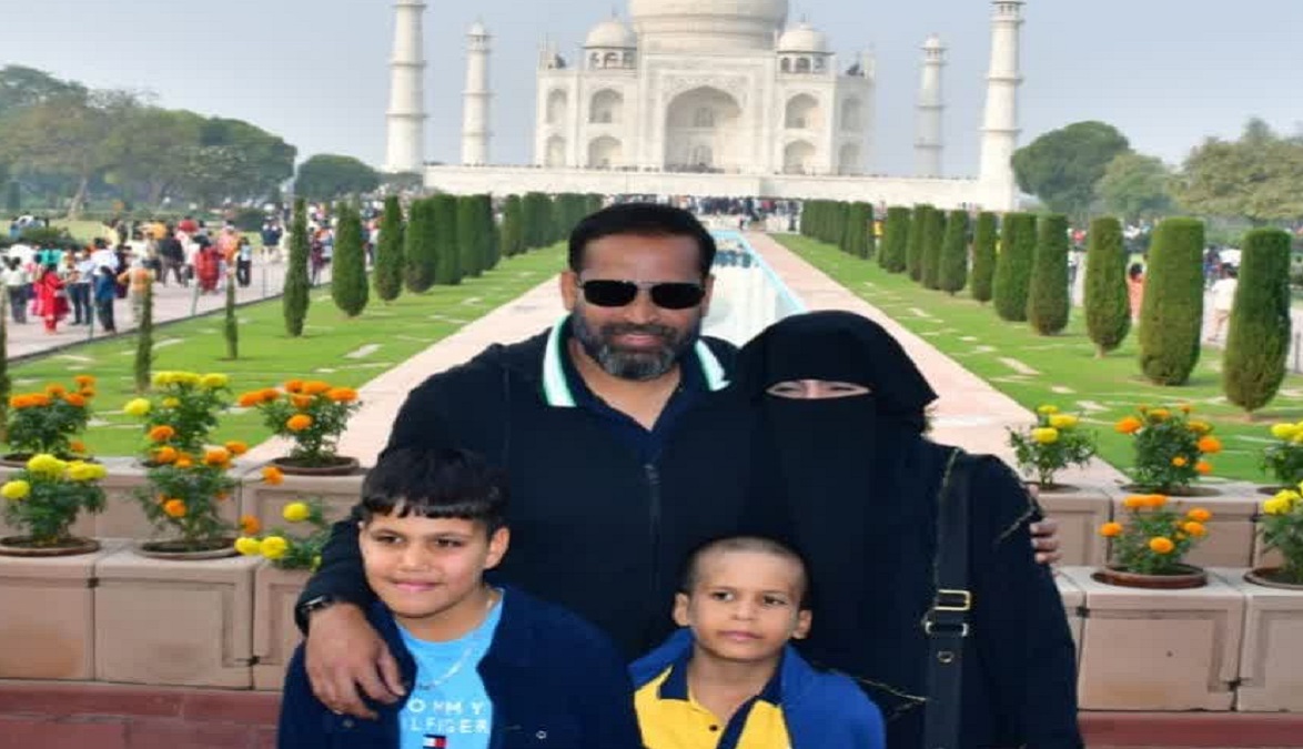 आगरा पहुंचे यूसुफ पठान, पत्नी और बेटों संग देखा ताजमहल, बोले – जितनी बार देखो मन नहीं भरता