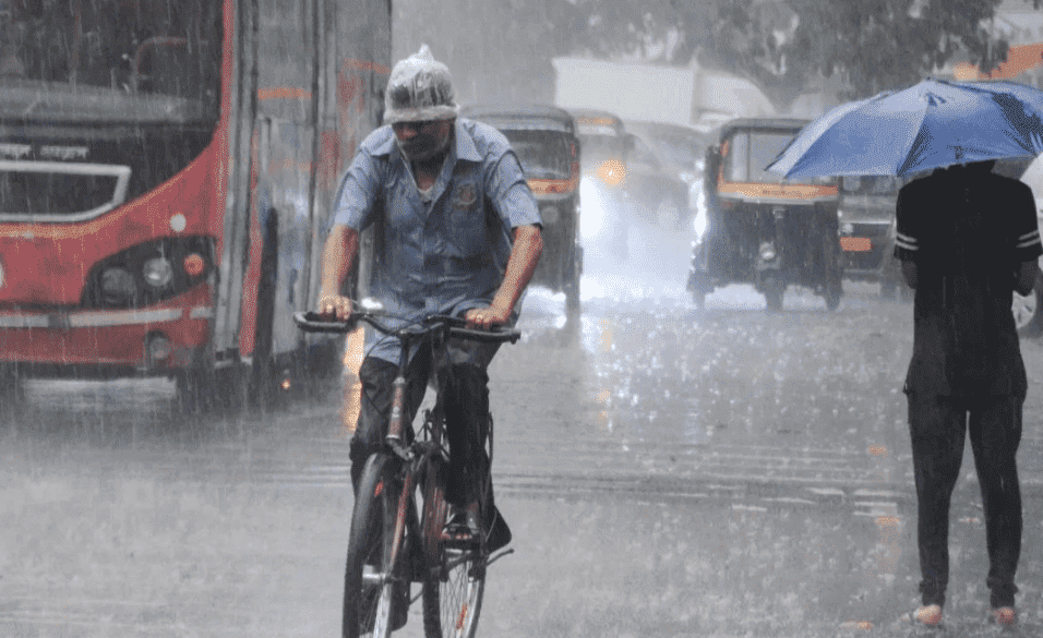 Bihar Weather: बिहार के इन जिलों में आज बारिश मचाएगी तांडव, जानें अपने शहर का हाल