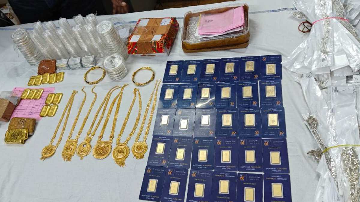 बिलासपुर-रायपुर होते हुए नागपुर जा रही इंटरसिटी एक्सप्रेस में मिला 3.37 करोड़ों का सोना