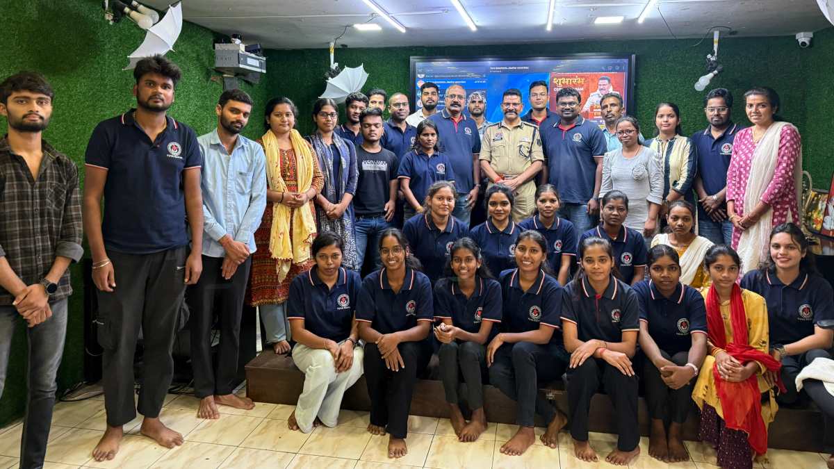 एसएसपी डॉ. लाल उमेद सिंह ने ‘युवा’ संस्था के सेमिनार में साझा किए जीवन के अनुभव, कहा- “संघर्ष ही सफलता का सूत्र है”