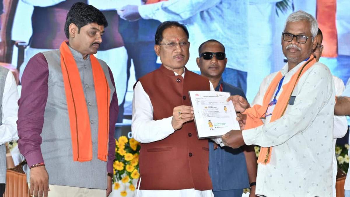 PM मोदी ने किसानों के लिए 41 हजार करोड़ रूपए से अधिक की 2 नई योजनाओं का किया शुभारंभ, CM साय बोले- प्रदेश में खेती-किसानी की बदलेगी तस्वीर