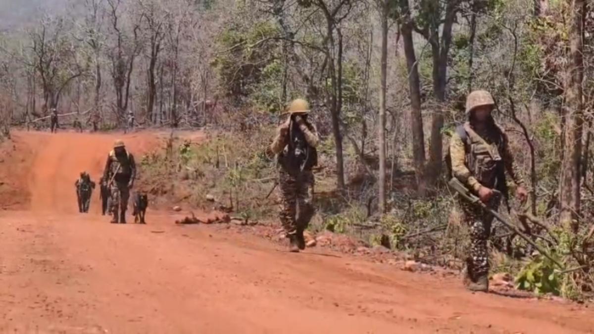 नक्सलवाद से अंतिम लड़ाई: सुरक्षा बलों के निशाने पर अब टॉप कैडर के माओवादी, बढ़ते दबाव के बीच नक्सलियों ने बदली रणनीति