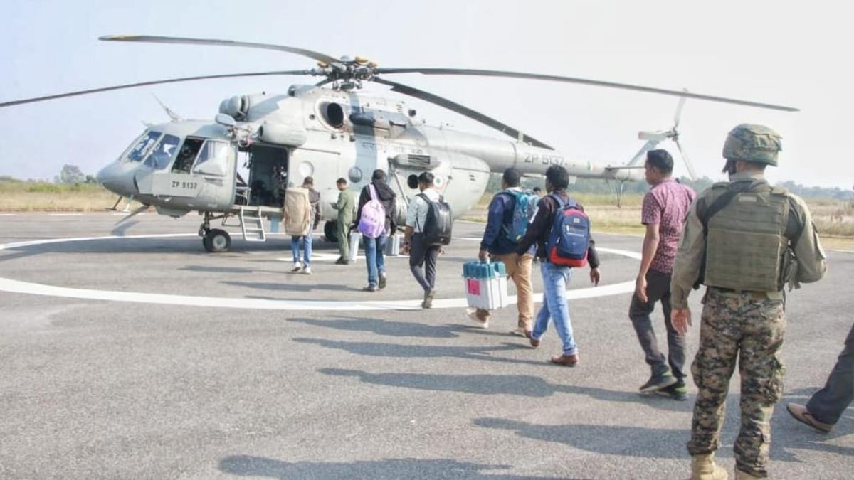 नुआपड़ा उपचुनाव से पहले माओवाद प्रभावित सुनाबेड़ा में सुरक्षा कड़ी; मतदान दल को हवाई मार्ग से पहुंचाया वायुसेना