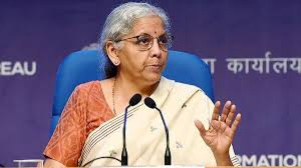 ‘TMC ने रोका राज्य का विकास…,’ बंगाल की उपेक्षा के आरोपों पर वित्त मंत्री निर्मला सीतारमण का करारा जवाब