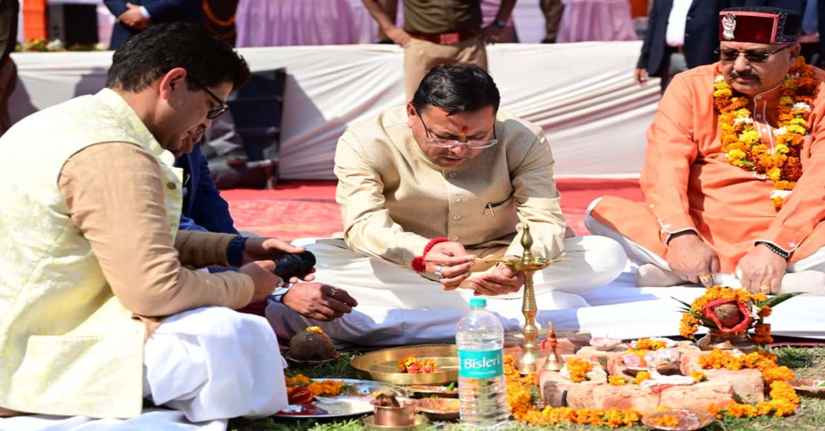 ‘कार्य रुकना नहीं चाहिए…’, CM धामी ने अफसरों को दिए कड़े निर्देश, कहा- निर्धारित समय में सारे काम पूरा करें