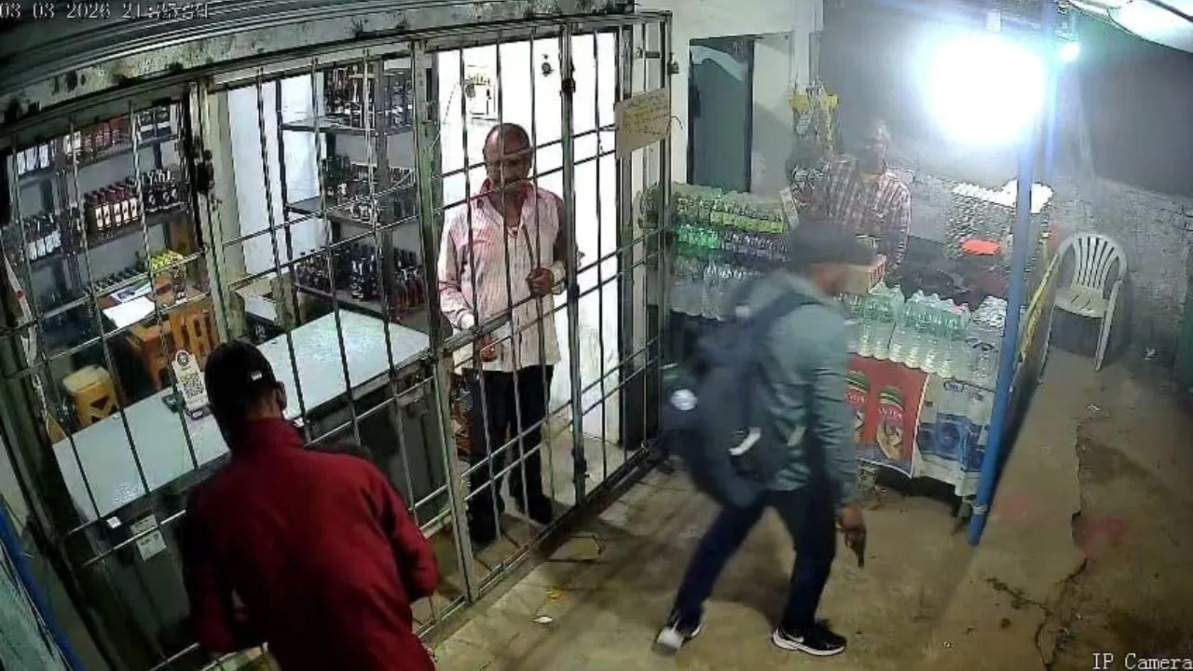 नहीं मिली मुफ्त की शराब तो की ताबड़तोड़ फायरिंग, होली पर मांगी रंगदारी, इलाके में दुकानें धड़ाधड़ हुई बंद